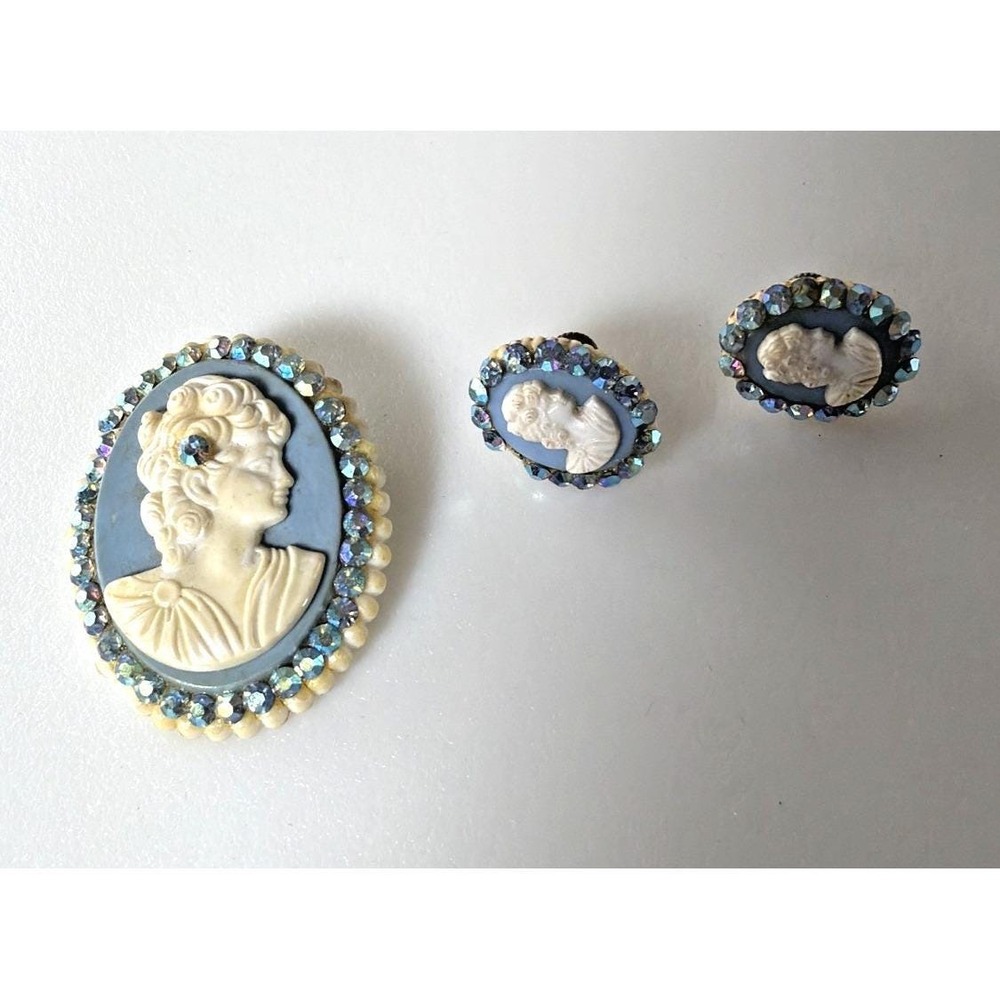 3 Piece Vintage Jewelry Plastic Faux Cameo Rhinestones Brooch & Earrings Set MCM